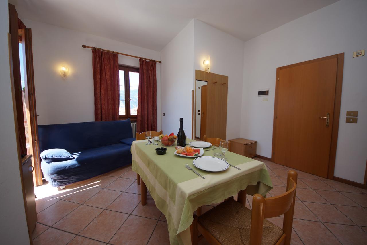 Hotel Alpi Малчезине Екстериор снимка
