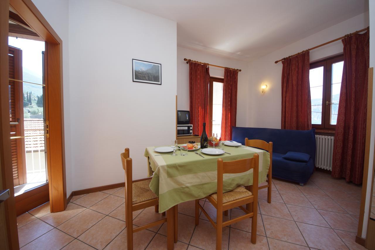 Hotel Alpi Малчезине Екстериор снимка